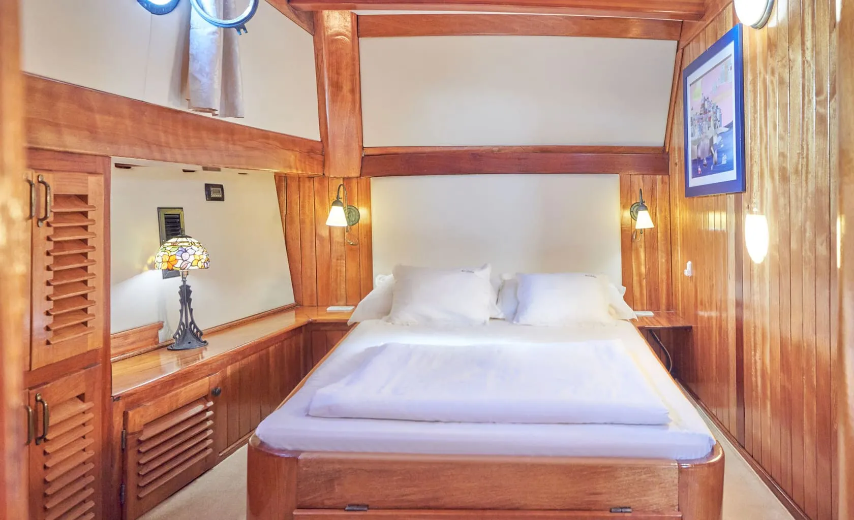 LIBRA Master cabin