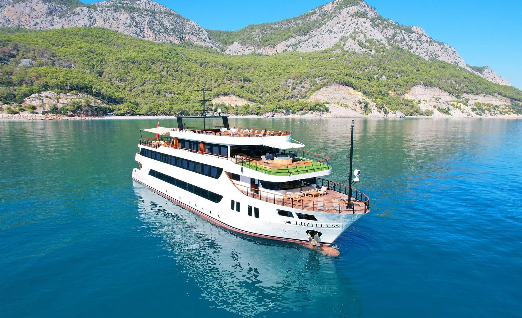 LIMITLESS Anchored