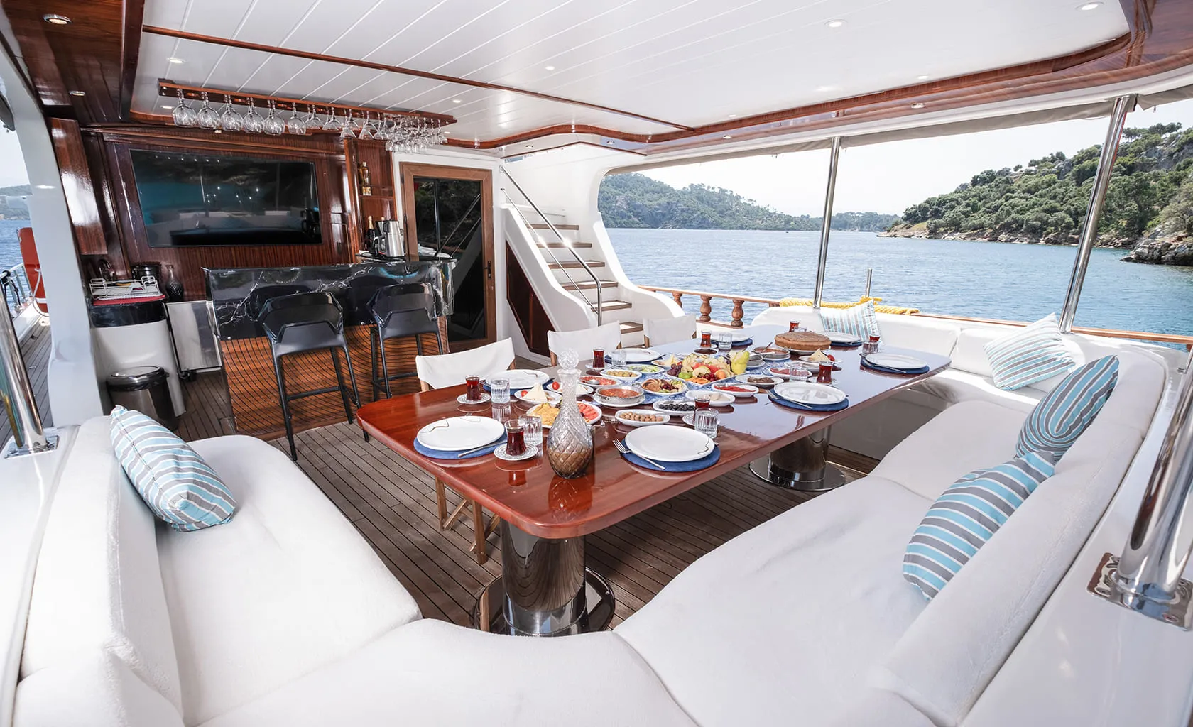 LUCE DEL MARE Aft deck