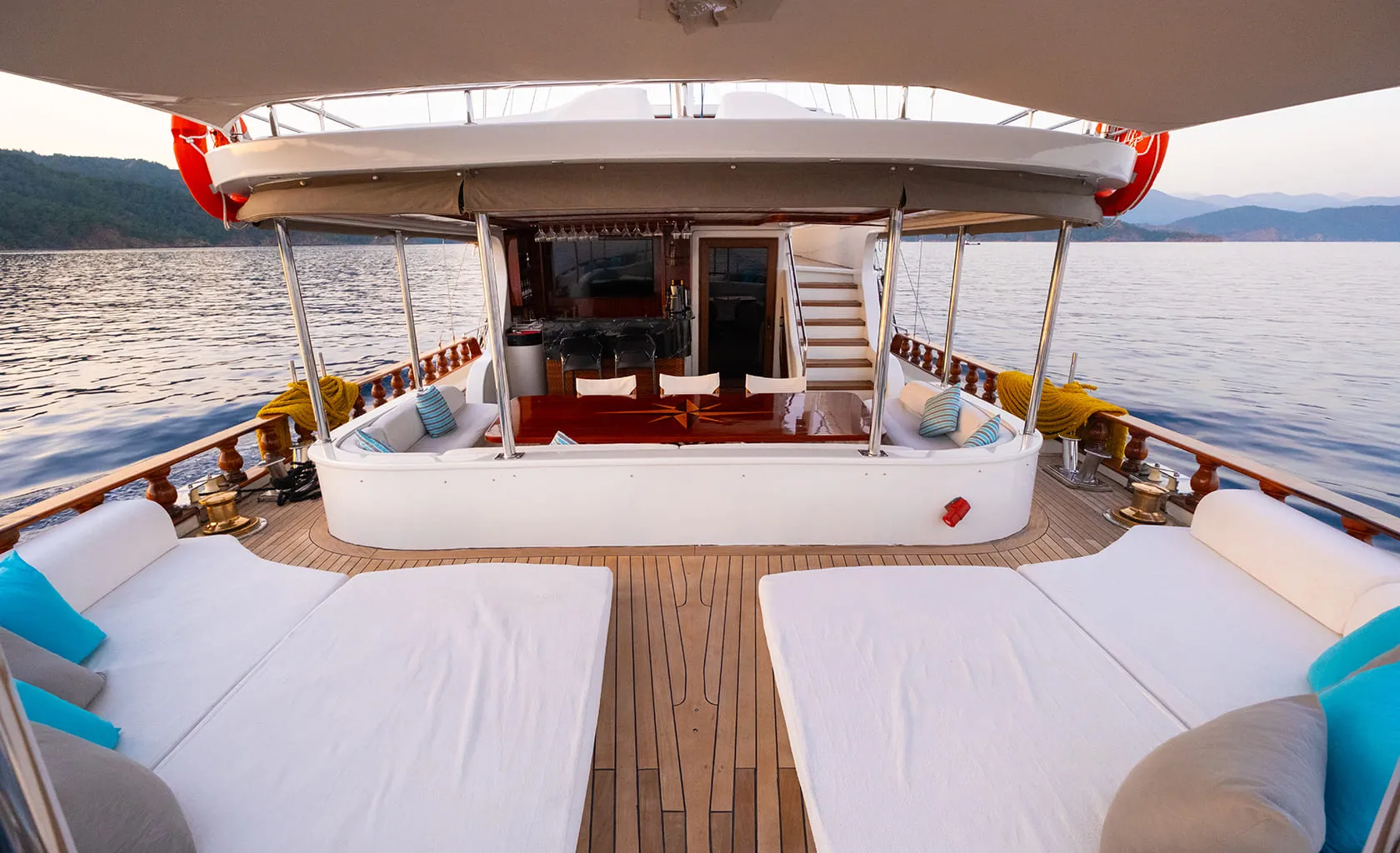 LUCE DEL MARE Aft deck