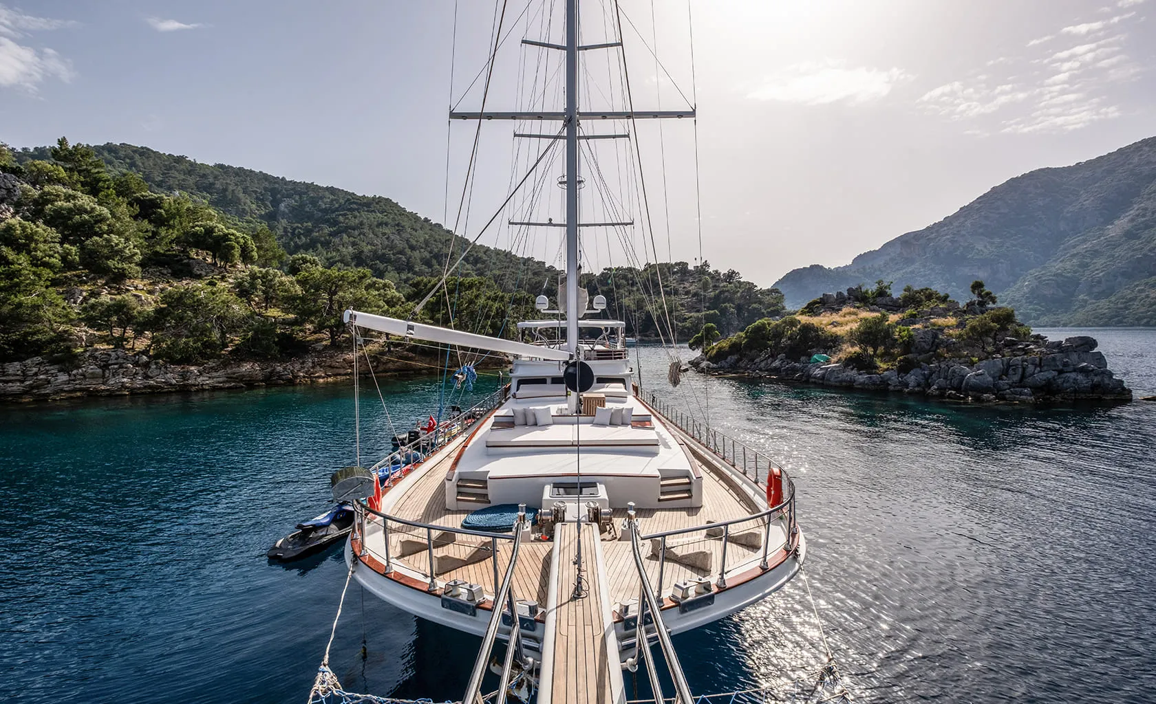 LUCE DEL MARE From the bowspirit