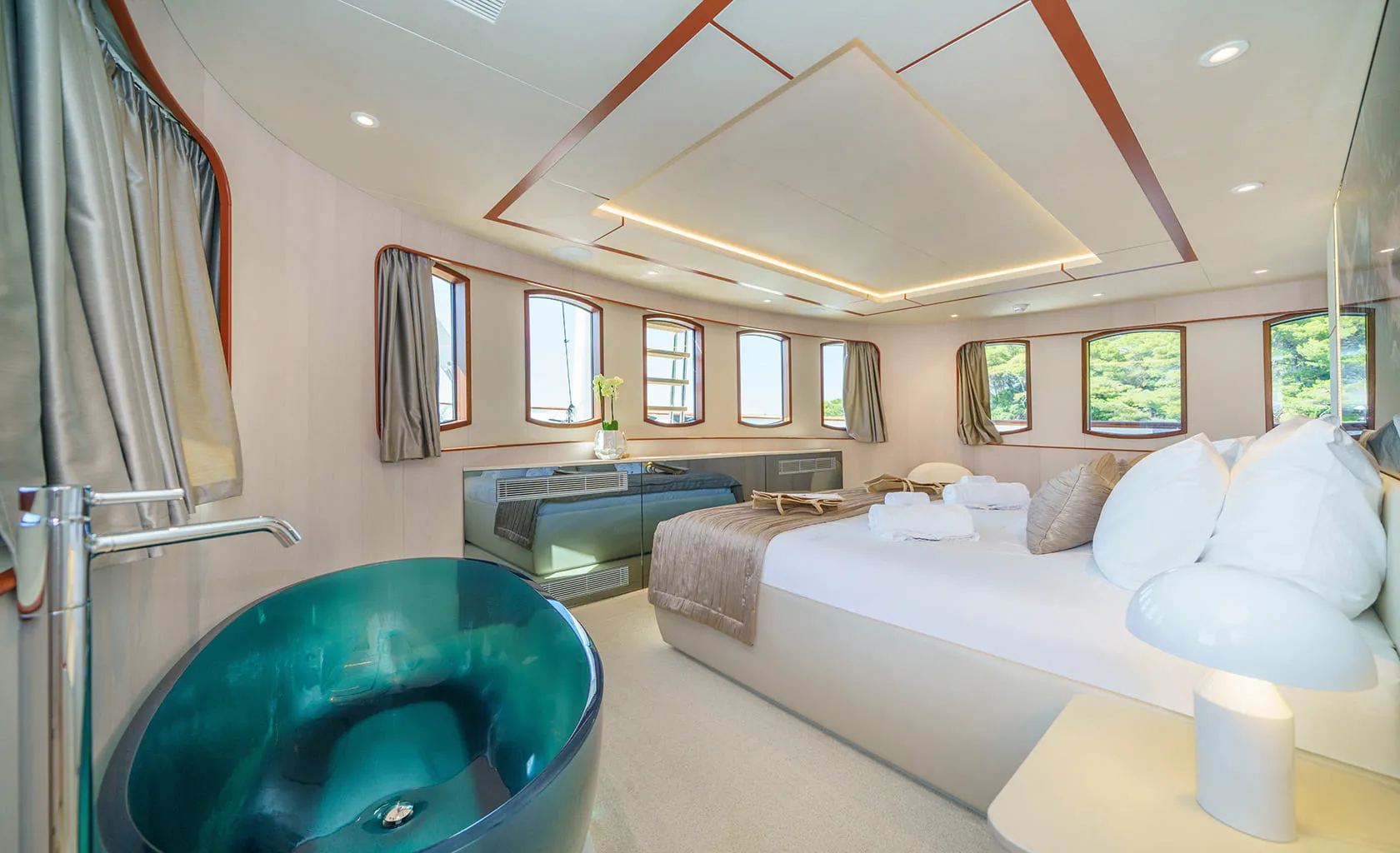 MAIA VIP cabin