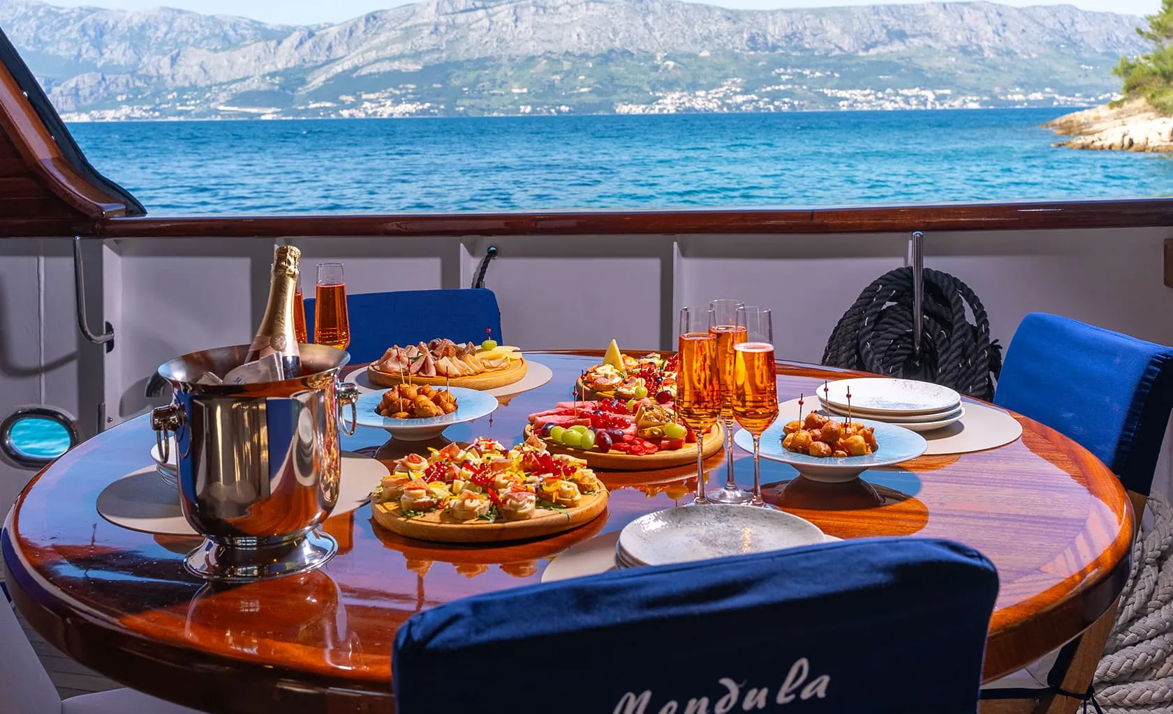MENDULA Food service