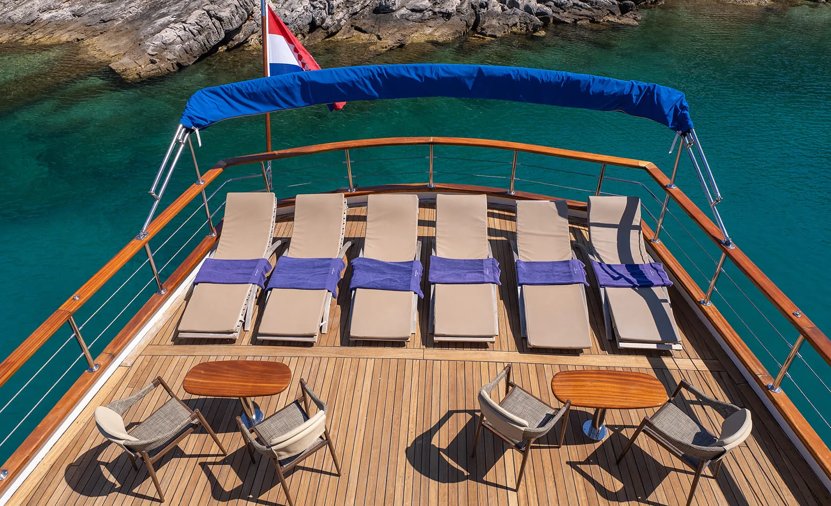 MENDULA Sun deck