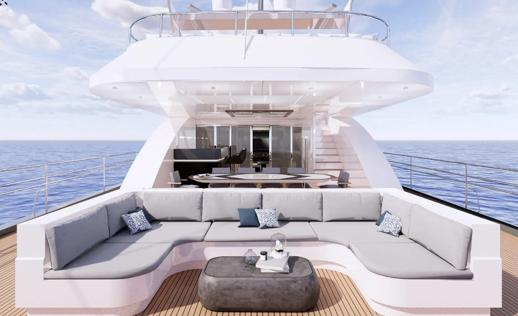 NORTH WIND Aft deck