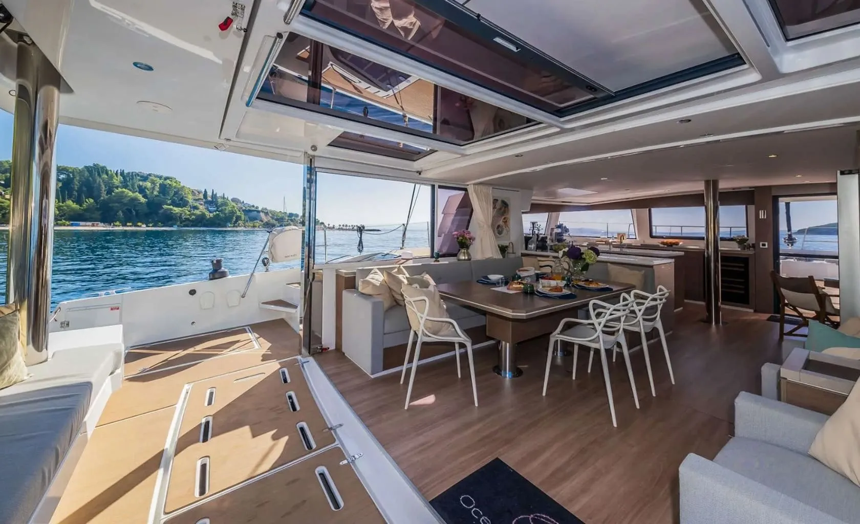 OCEAN LOUNGE Aft deck