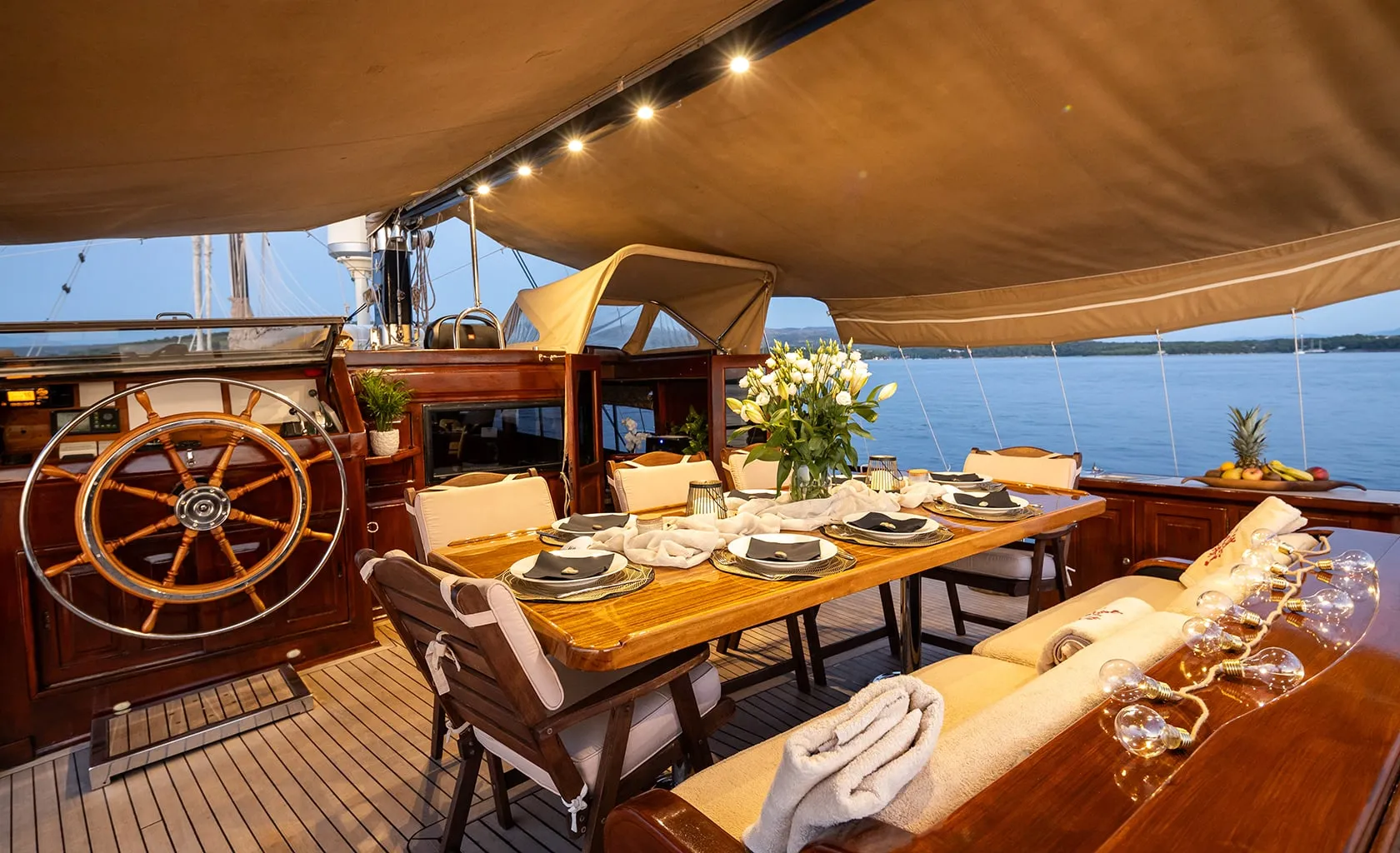 PACHA Aft deck