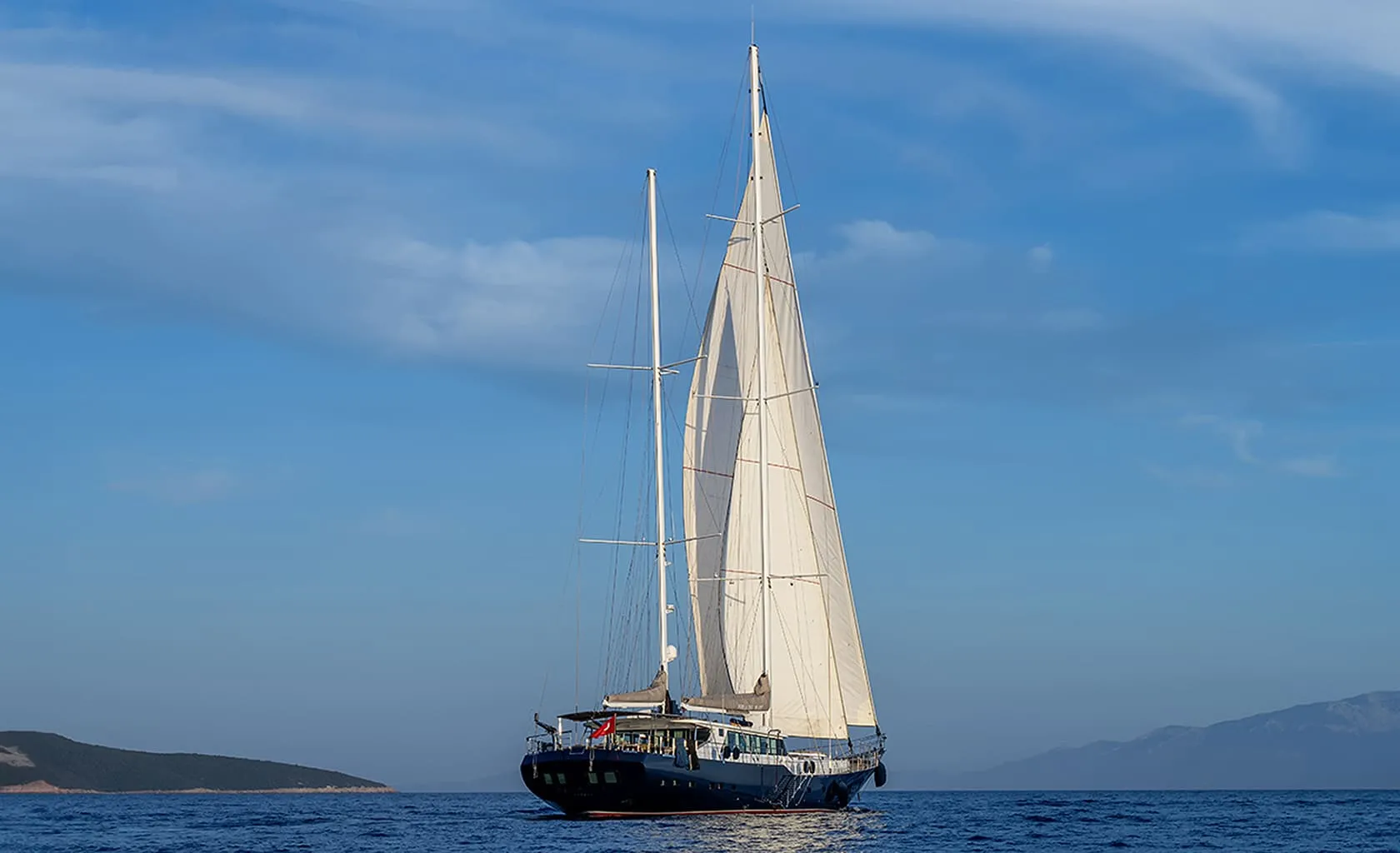 PERLA DEL MARE Sailing