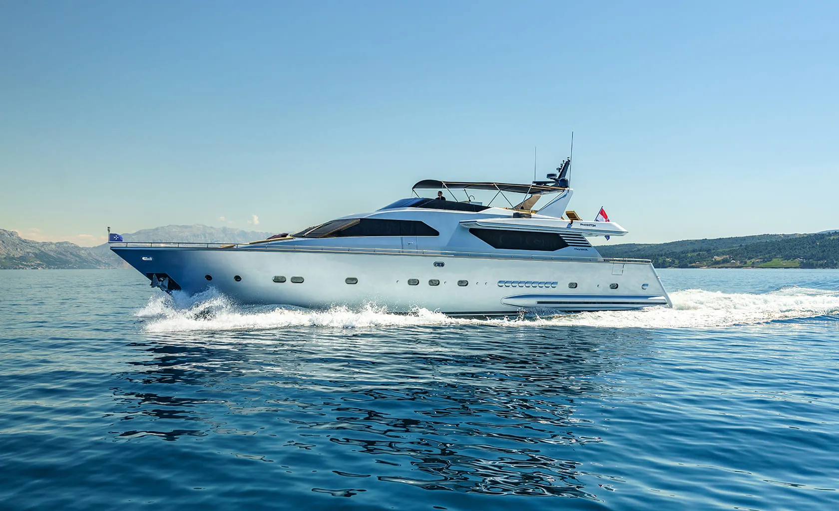 PHANTOM Cruising