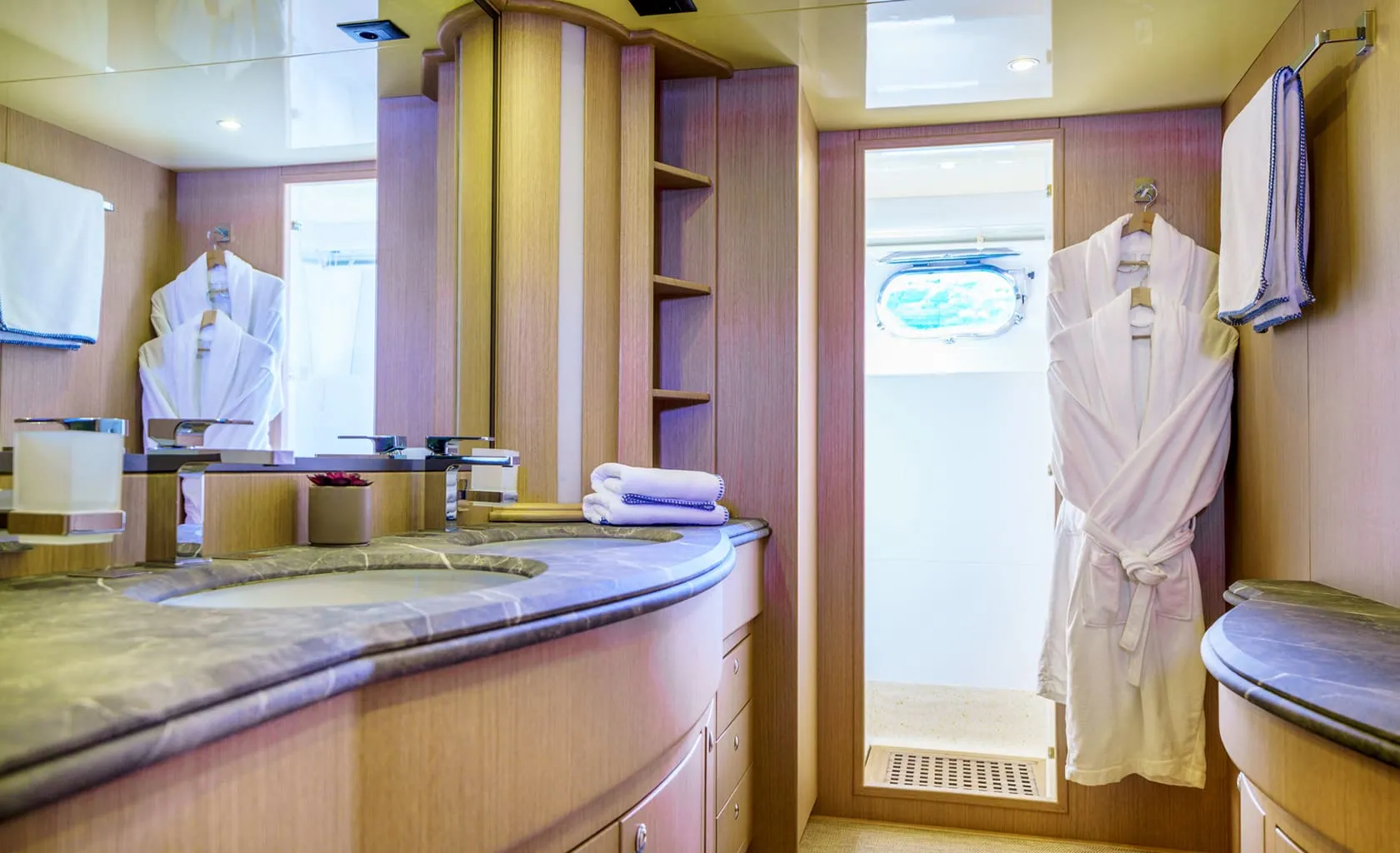 PHANTOM Master cabin bathroom