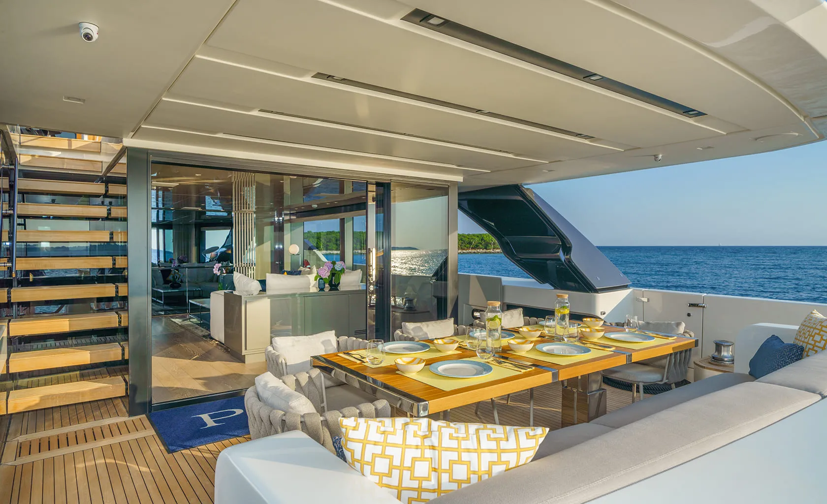 PRIMUS Aft deck
