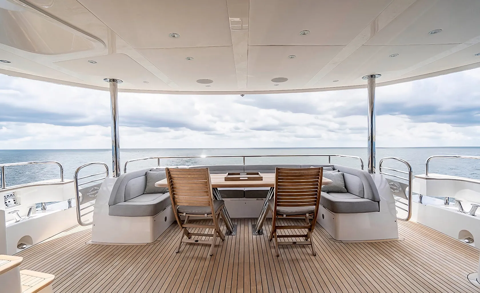 QUANTUM Aft deck