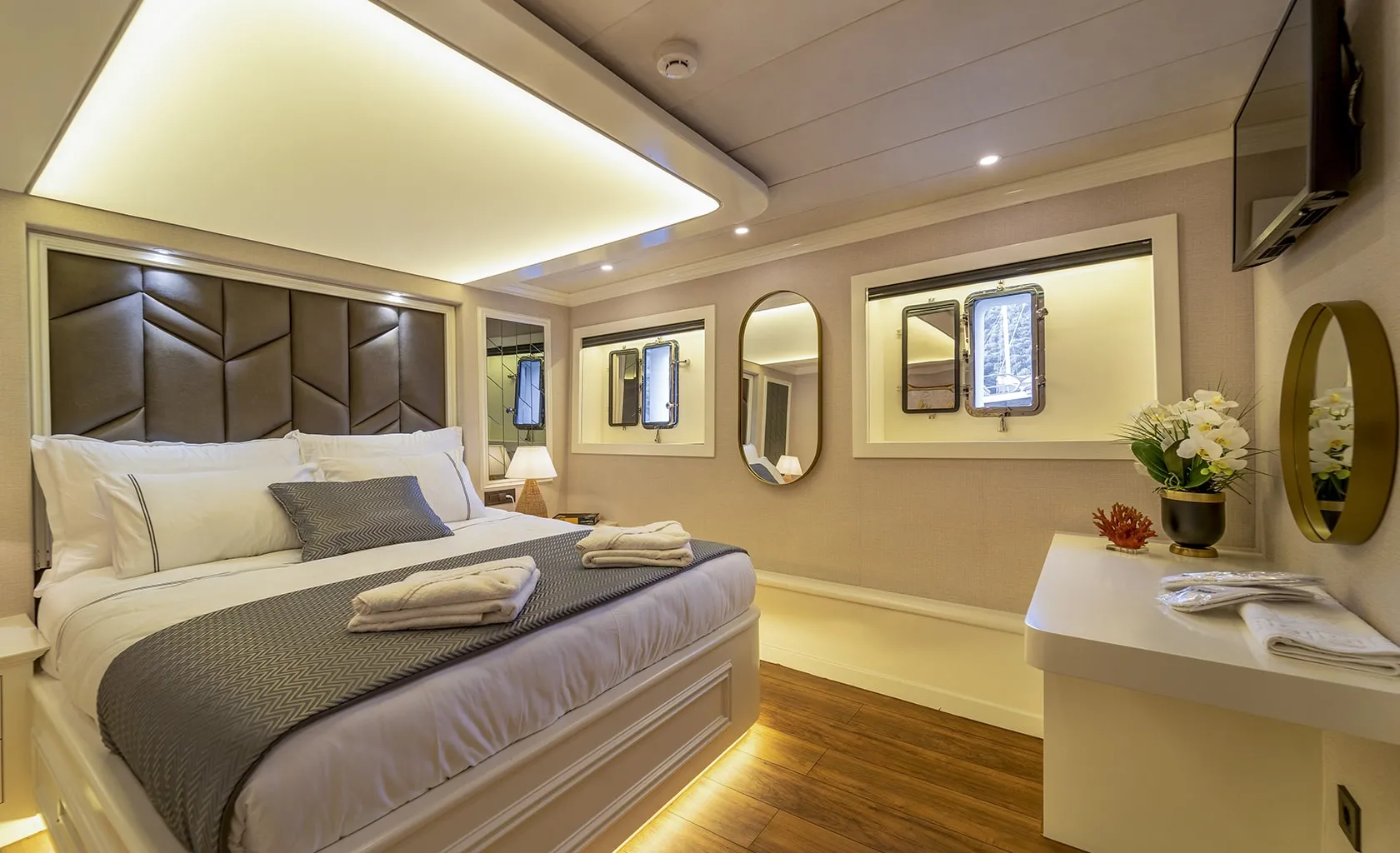 QUEEN OF MAKRI Double cabin