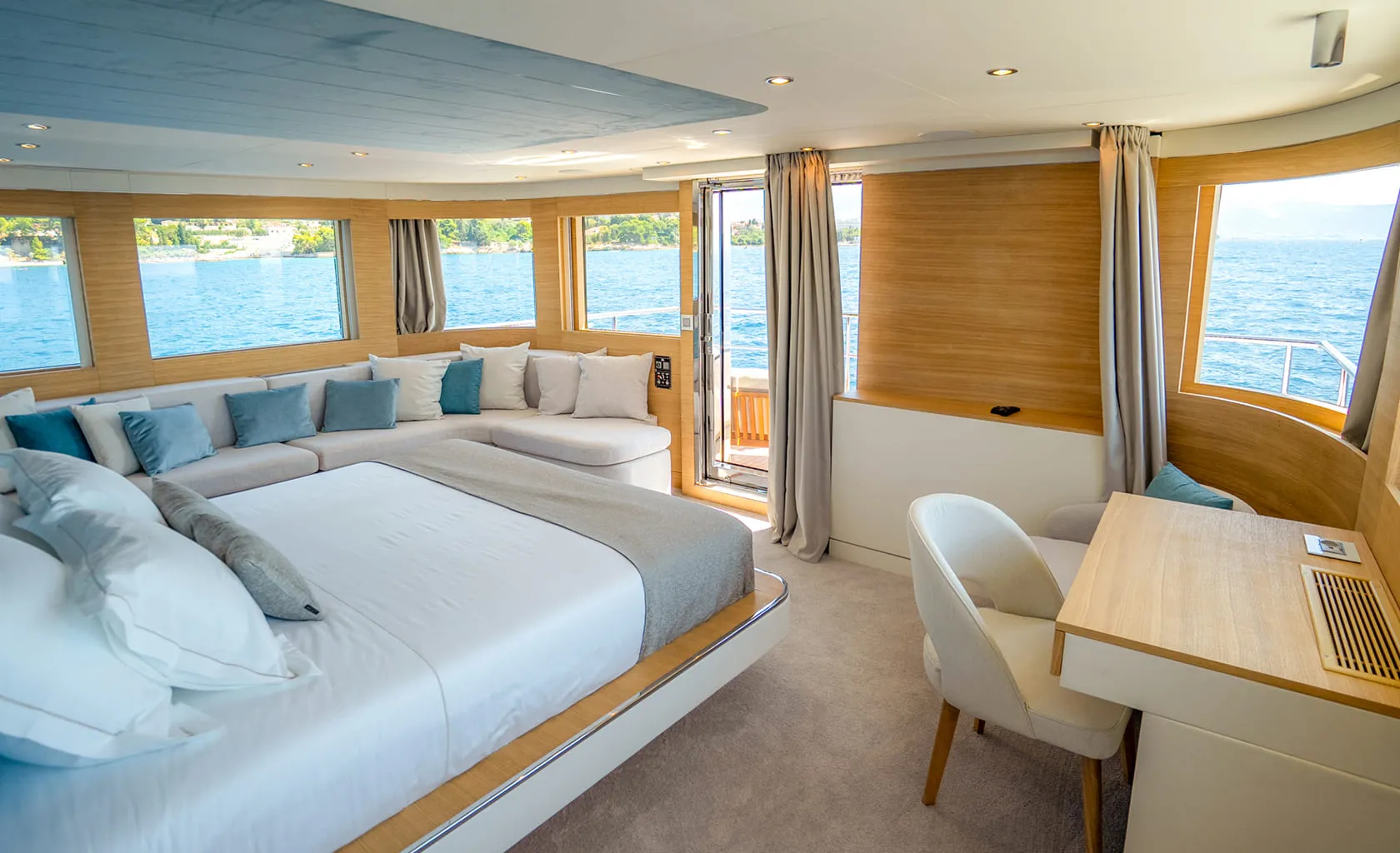 RENATA Master stateroom